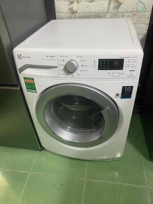 Bán máy giặt Electrolux sấy khô 8kg inverter 98%