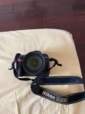Bán máy ảnh Nikon D-200 cũ kèm len 35-105
