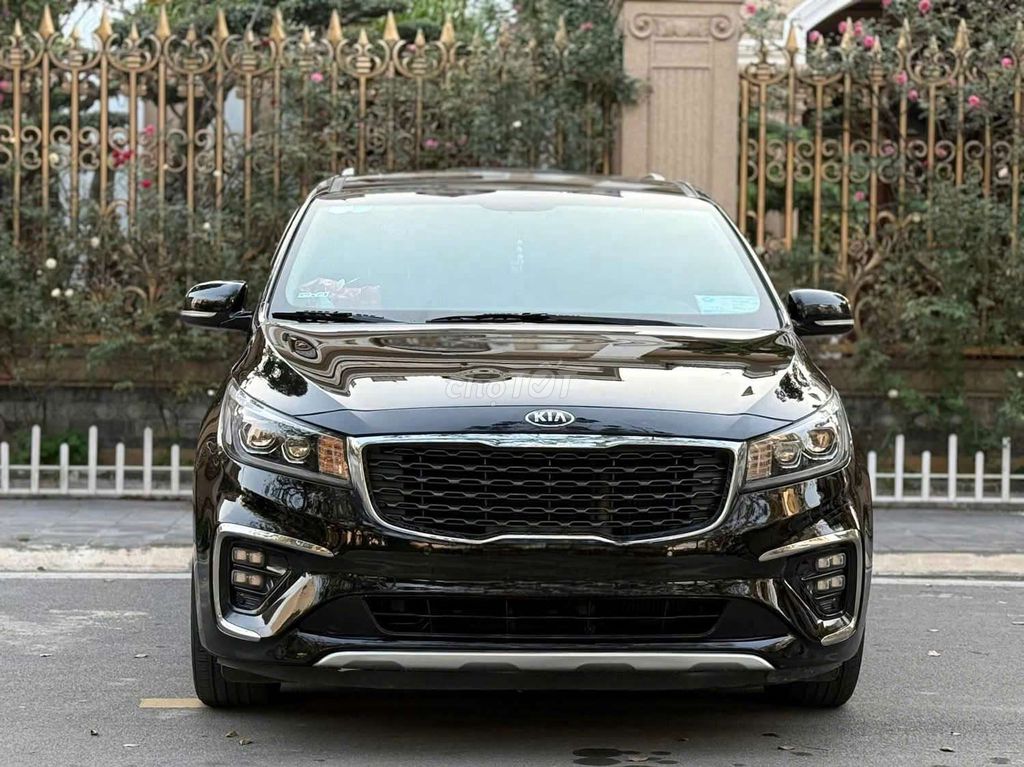 Kia Sedona 2019 Luxury D - 160000 km