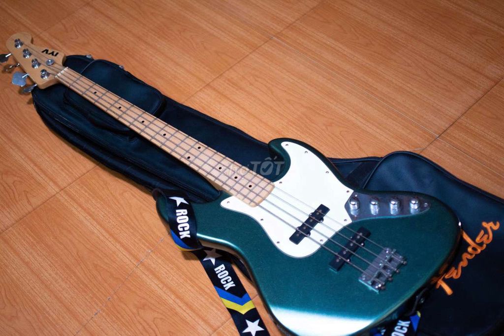 Đàn guitar bass IVY Xanh lá. Mua bán Nhạc cụ tại Thành phố Nha Trang Khánh Hòa được đăng bởi Sang Trương hình 1