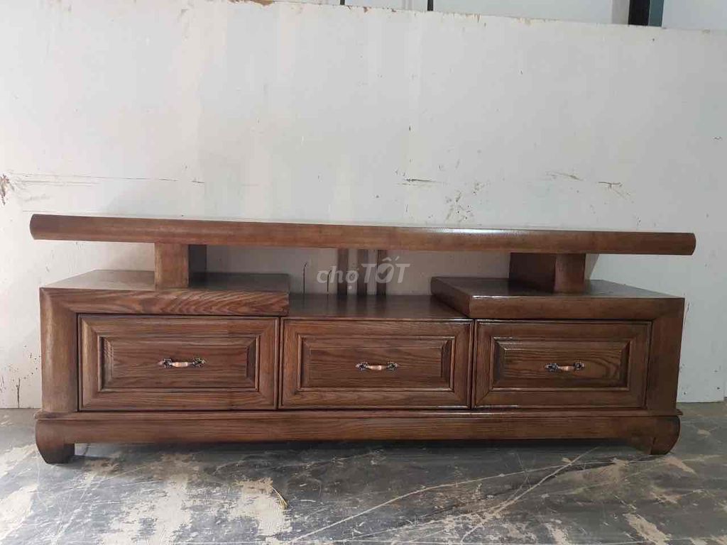 Kệ Tivi màu Óc Chó Nâu. Mua bán Tủ, kệ gia đình tại Huyện Thạch Thất Hà Nội được đăng bởi Nội Thất Tùng Mai hình 1