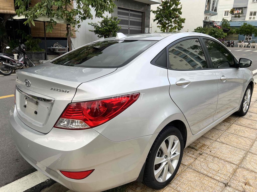 Cần bán Hyundai Accent 2012 1.4 MT (xe nhập Hàn). Mua bán Ô tô tại Thành phố Phan Rang-Tháp Chàm Ninh Thuận được đăng bởi CarLand Định Anh hình 4