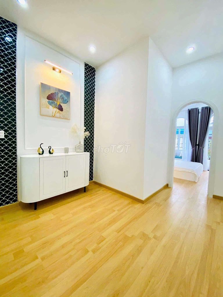 nhà 3 tầng hoà cường