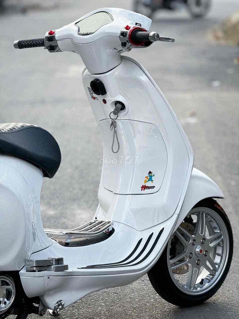 vespa 125 dọn full kiễng đẹp keng nợ xấu trả 50% ạ. Mua bán Xe máy tại Quận Bình Tân Tp Hồ Chí Minh được đăng bởi Xe Máy Qúy Le hình 6