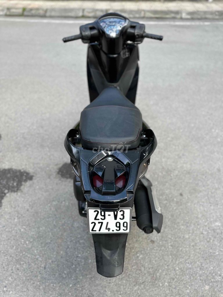 Honda SH 150 năm 2016 ! chạy ít xe còn mới. Mua bán Xe máy tại Quận Hoàng Mai Hà Nội được đăng bởi Xe Máy Quân Oanh  hình 3