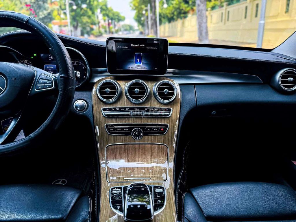Люк на крыше Mercedes C250 2014, серебристый