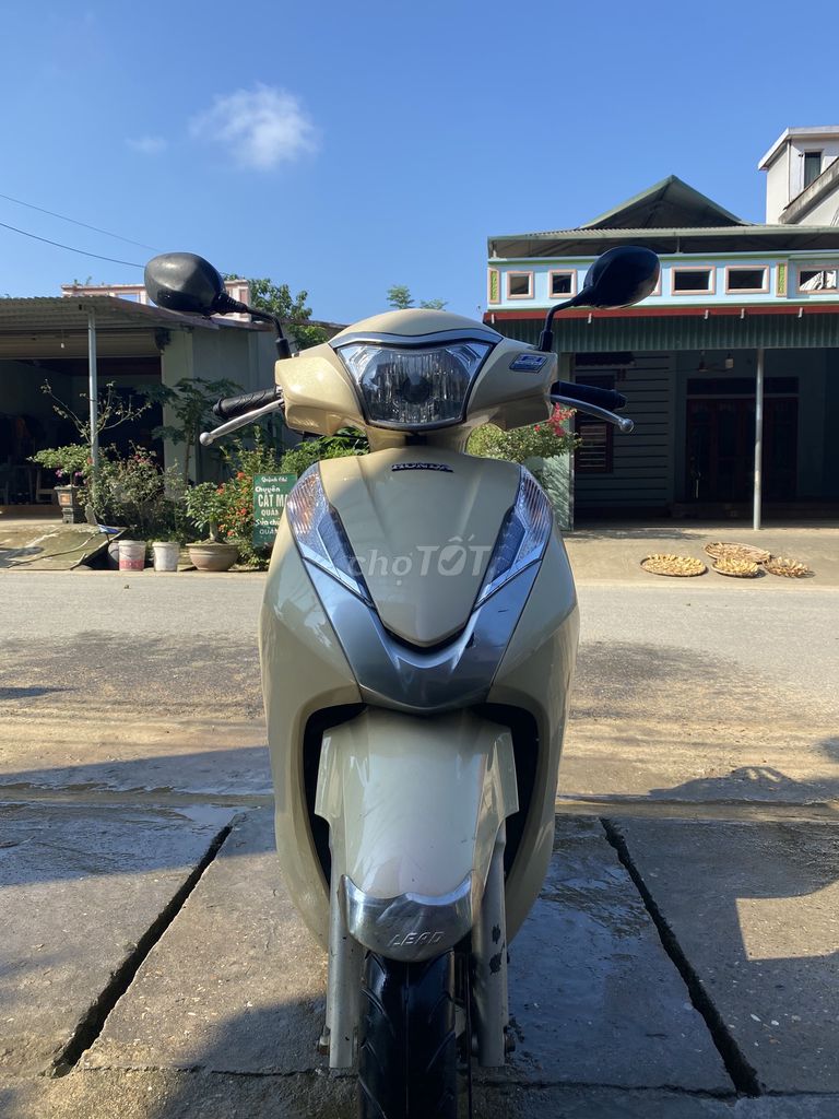 Xe k dùng đến cần bán xe chính chủ. Mua bán Xe máy tại Huyện Văn Yên Yên Bái được đăng bởi Chinh Xuân hình 4