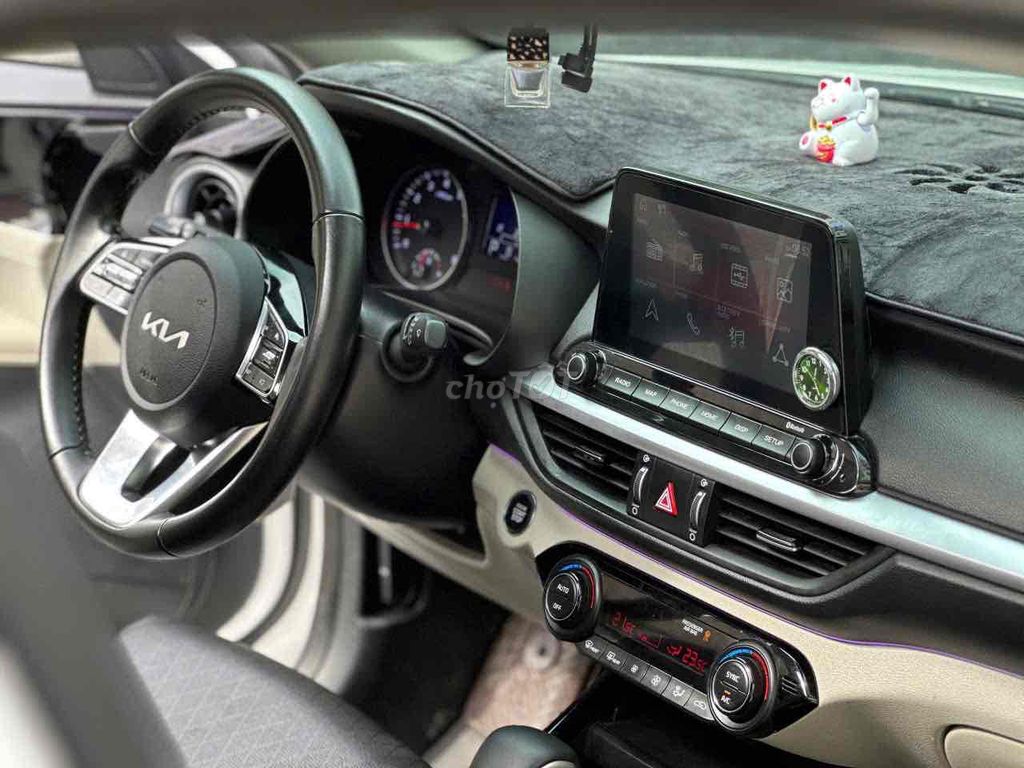 Kia K3 2022 Màu Trắng, Số Tự Động, Sedan. Mua bán Ô tô tại Thành phố Dĩ An Bình Dương được đăng bởi hợi hình 2