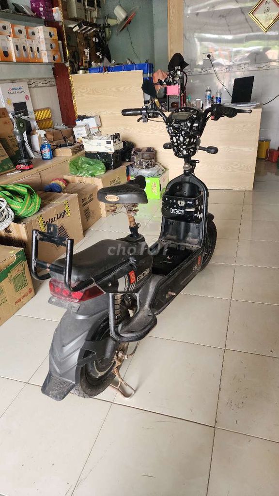 Xe đạp điện màu đen, pin 54V 15Ah. Mua bán Xe điện tại Thành phố Thuận An Bình Dương được đăng bởi Nguyễn quan Thái hình 2