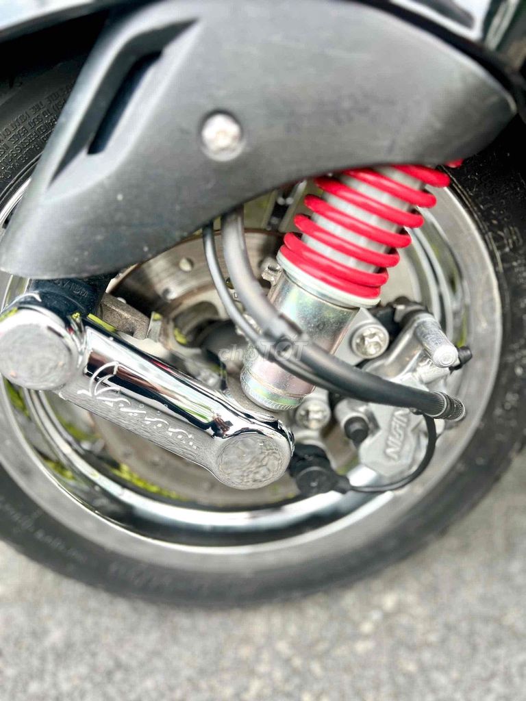 vespa 125cc bstp chính chủ ký - kiễng nhẹ Đẹp keng. Mua bán Xe máy tại Quận 12 Tp Hồ Chí Minh được đăng bởi CHXM Phương Nam Chuyên Bán Xe Trả Góp Bao Nợ Xấu hình 8