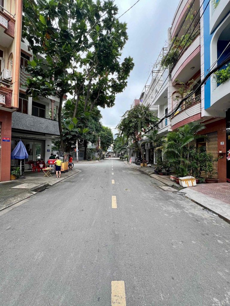 Nhà MT khu cư xá Rada P.Phú Lâm dt 8x16m, 4 tầng, giá bán 19.5 tỷ