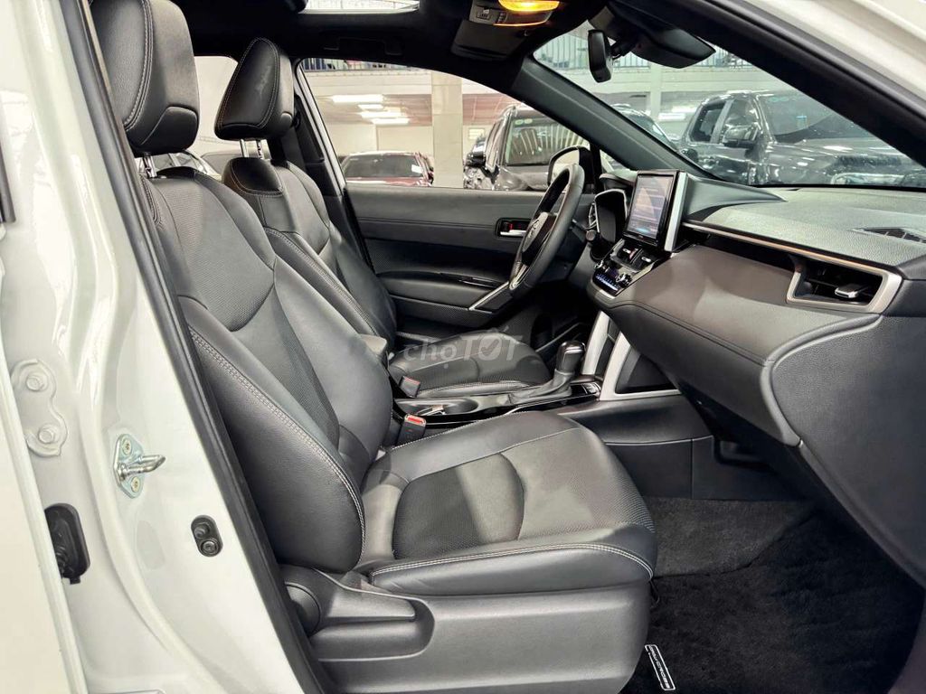 Toyota Cross 2022 - 46000 km. Mua bán Ô tô tại Thành phố Thủ Đức Tp Hồ Chí Minh được đăng bởi Phúc xe lướt hình 19