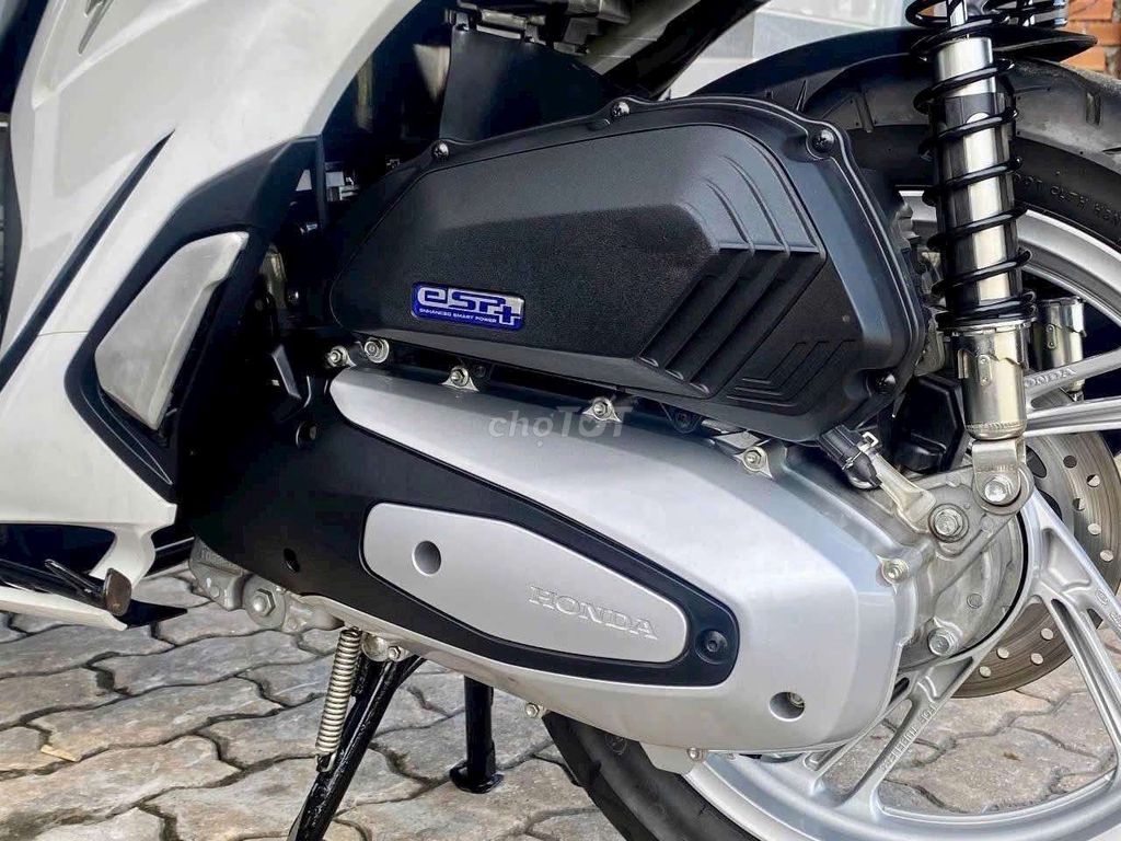 SH 125i ABS 2022 Chạy lướt 2.600Km Hồ sơ có sẵn. Mua bán Xe máy tại Quận Ninh Kiều Cần Thơ được đăng bởi Xe Máy TÂN LIÊN HƯNG 1 91B hình 6