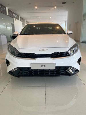 Kia K3 Luxury 1.6L Tự động Trắng