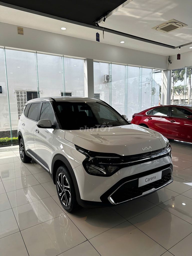 Kia Carens 2026 photo 2