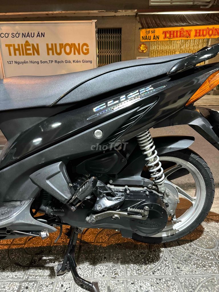 CLICK BIỂN 68 MÁY ÊM ZIN CHẠY NHẸ , Giá Vài Triệu. Mua bán Xe máy tại Thành phố Rạch Giá Kiên Giang được đăng bởi Ngọc Tài hình 7