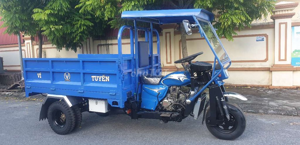 Xe ba gác bánh đôi VĨ TUYẾN 250cc, lái vô lăng mới. Mua bán Xe tải, xe ben tại Huyện Quỳnh Lưu Nghệ An được đăng bởi Mr Tuyến hình 1