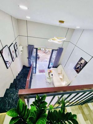 Chỉ có 2,75 tỷ có ngay căn nhà 2 tầng đẹp lung linh tại đường số 9 VIP. Mua bán nhà ở tại Thành phố Thủ Đức Tp Hồ Chí Minh được đăng bởi Huỳnh Anh võ