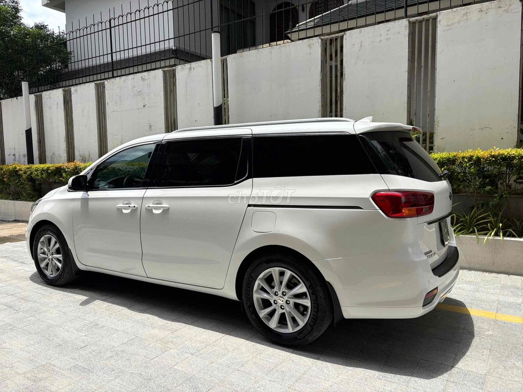Kia Sedona 2019 2.2DATH Platinum белый с высоким НДС