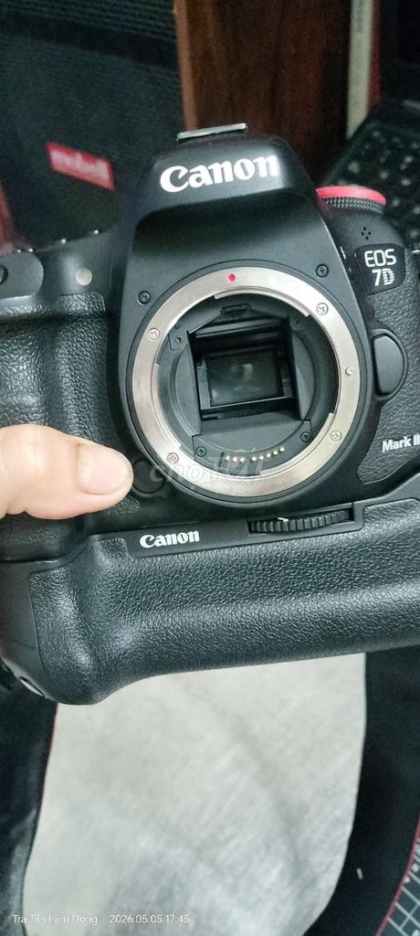 Máy ảnh Canon EOS 7D Mark II RẤT LÀ MỚI. Mua bán Máy ảnh, Máy quay tại Huyện Đức Linh Bình Thuận được đăng bởi TA SAY KO PHẢI VÌ MEN hình 1