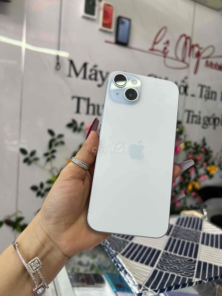 GÓP TAY ĐÔI NỢ XẤU-iPhone 15 Plus 128GB LIKE NEW. Mua bán Điện thoại tại Quận Tân Phú Tp Hồ Chí Minh được đăng bởi LỆ MỸ mobile hình 1
