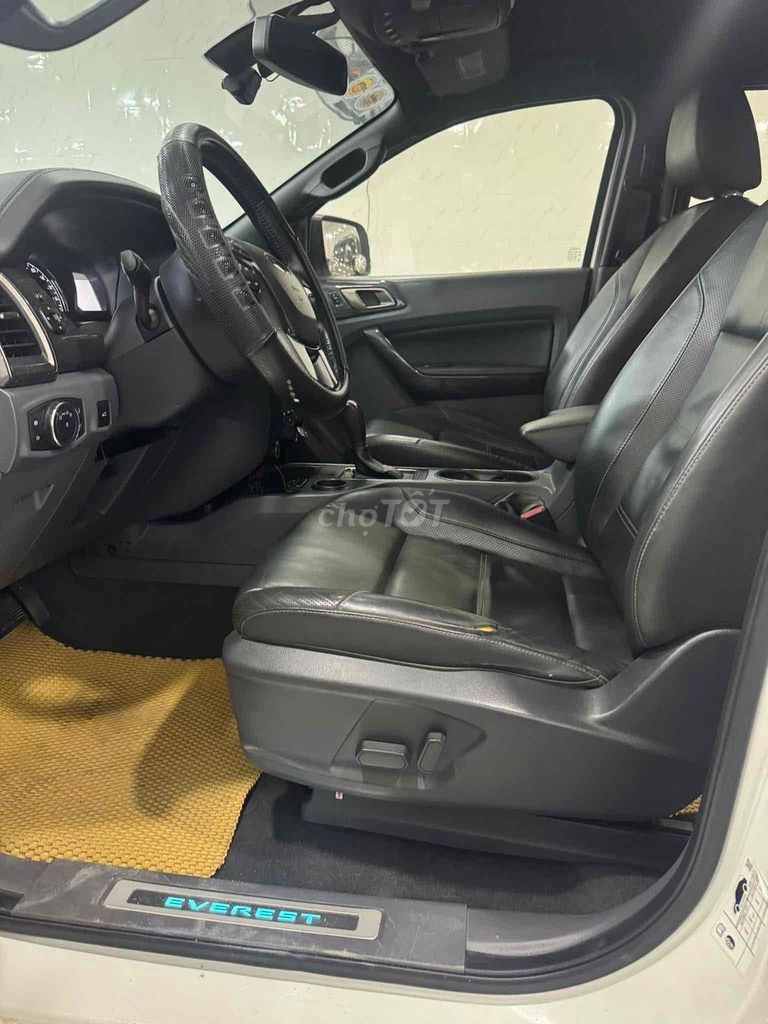 Ford Everest 2016 Titanium 1 cầu xe cực đẹp bs đẹp. Mua bán Ô tô tại Quận Bình Thạnh Tp Hồ Chí Minh được đăng bởi Nguyễn Thanh Tân hình 7