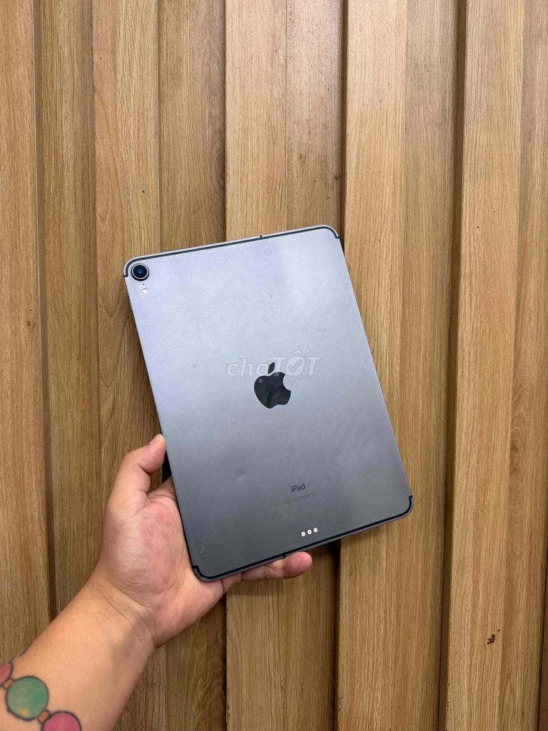 Apple iPad Pro 2018 256GB Xám 5G. Mua bán Máy tính bảng tại Quận Đống Đa Hà Nội được đăng bởi  HT Mobie Trả góp nợ xáu bao duyệt hình 1