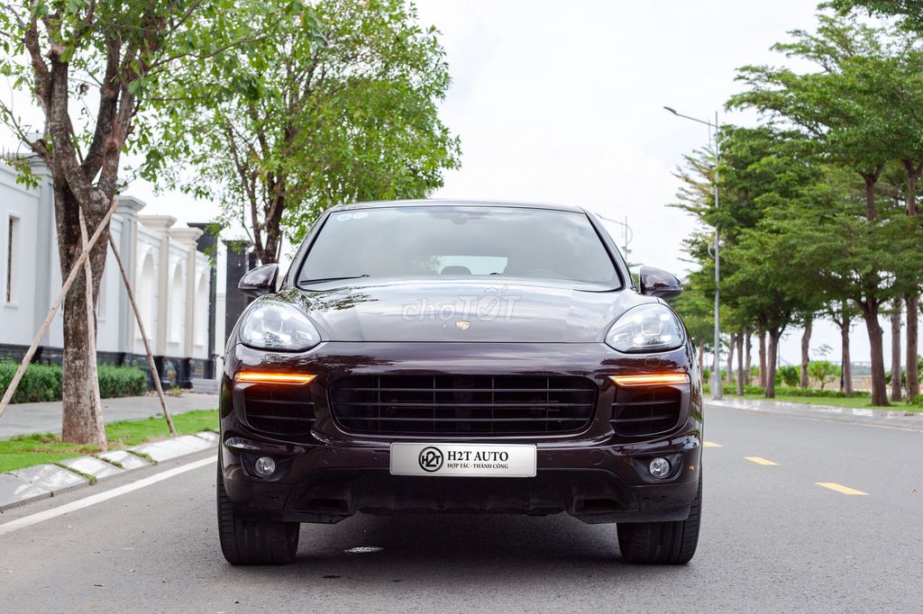 Porsche Cayenne 3.0 V6 Platinum 2017 Nâu. Mua bán Ô tô tại Thành phố Thủ Đức Tp Hồ Chí Minh được đăng bởi H2T Auto hình 1
