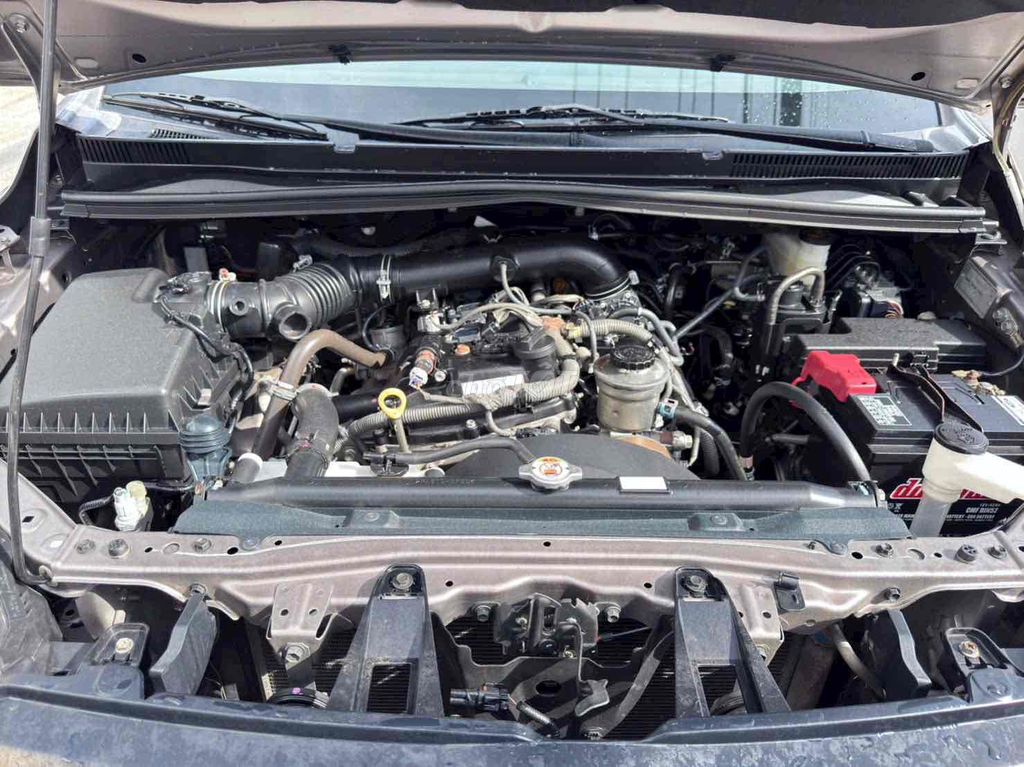 Innova 2020 E 2.0 MT. Trả trước 180tr nhận xe.. Mua bán Ô tô tại Thành phố Long Xuyên An Giang được đăng bởi Luân Ford hình 11