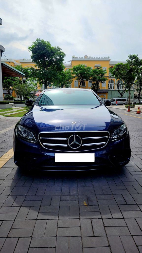 E300 AMG giá mua mới 3,2 tỷ nay bán 1ty2xx. Mua bán Ô tô tại Quận 7 Tp Hồ Chí Minh được đăng bởi tuấn anh hình 6