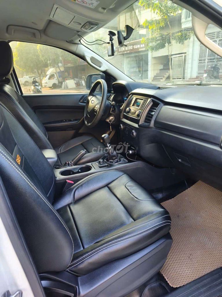 2020 XL 2.2L 4x4 MT - 107000 km. Mua bán Ô tô tại Huyện Thanh Trì Hà Nội được đăng bởi Chuyên mua bán xe Bán Tải Lướt  hình 12