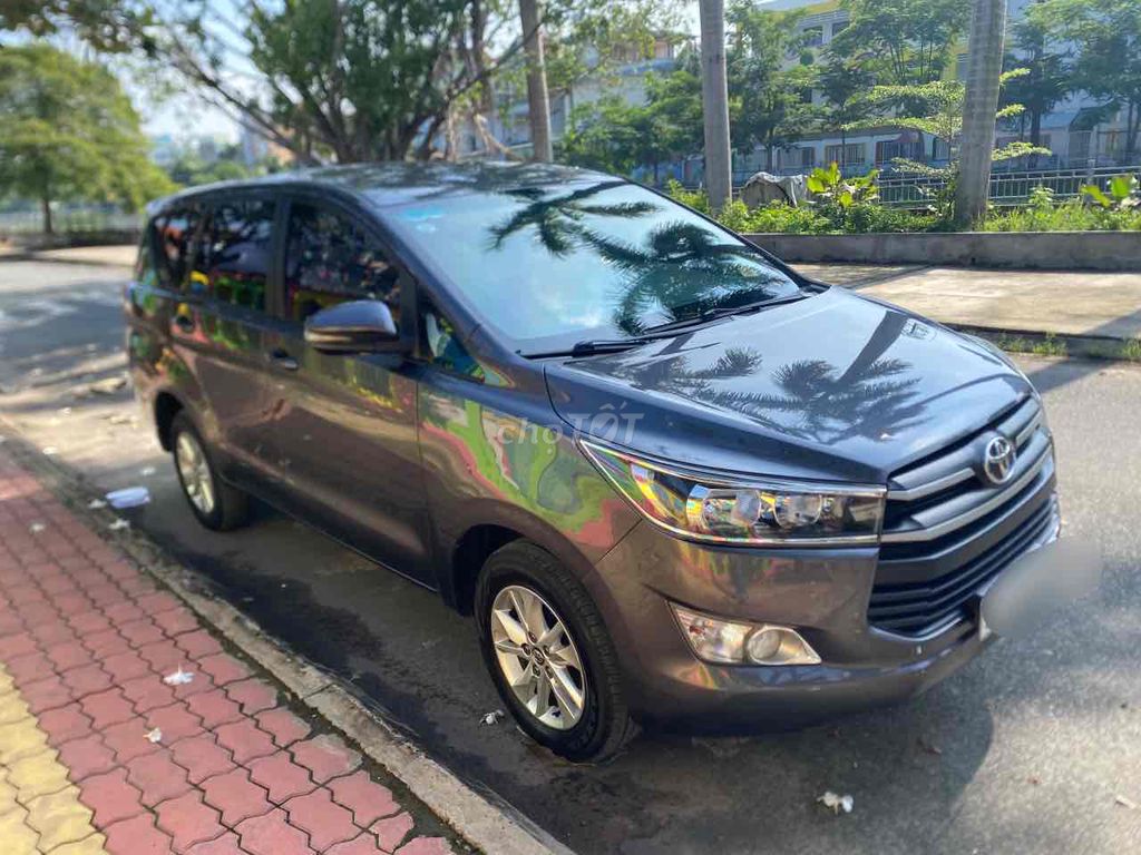 Toyota Innova 2019 Số sàn gia đình chạy