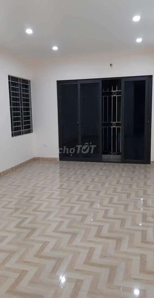 Cho thuê nhà đẹp Phú Đô 32m2 x 5 tầng, ngõ oto, kinh doanh