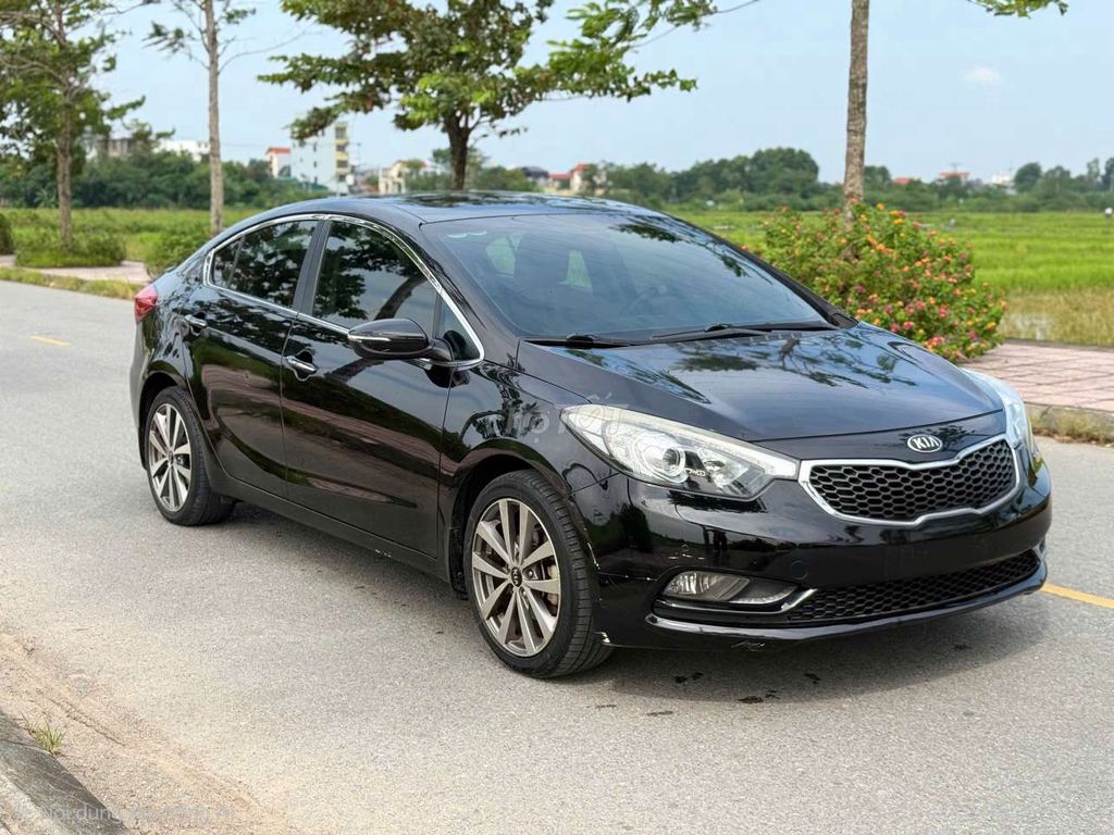 Kia K3 1.6 AT 2015, черный, 120 000 км