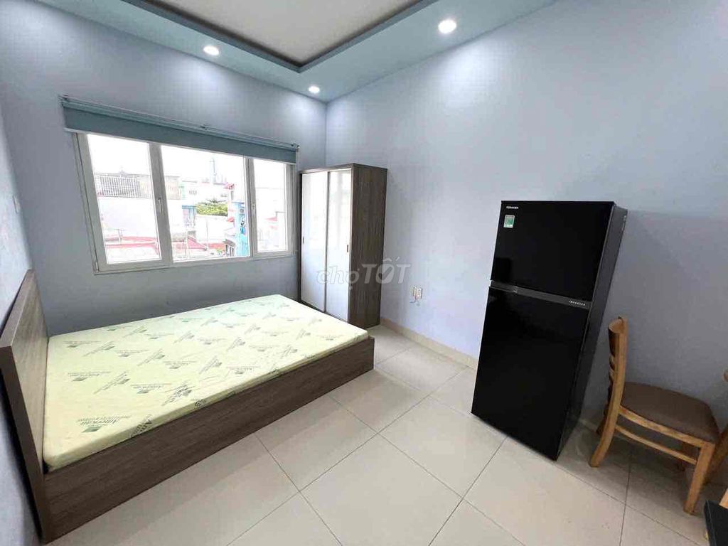 Phòng cửa sổ 28m2 full nội thất Bạch Đằng Bình Thạnh, Ngã Tư Hàng Xanh