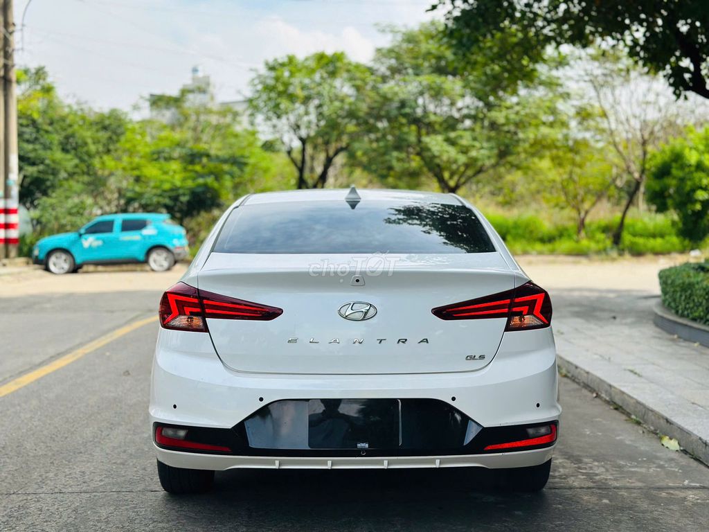 Hyundai Elantra 1.6 AT 2020 - 20000 km. Mua bán Ô tô tại Thành phố Dĩ An Bình Dương được đăng bởi Siêu Thị Ô Tô Bình Dương  hình 8