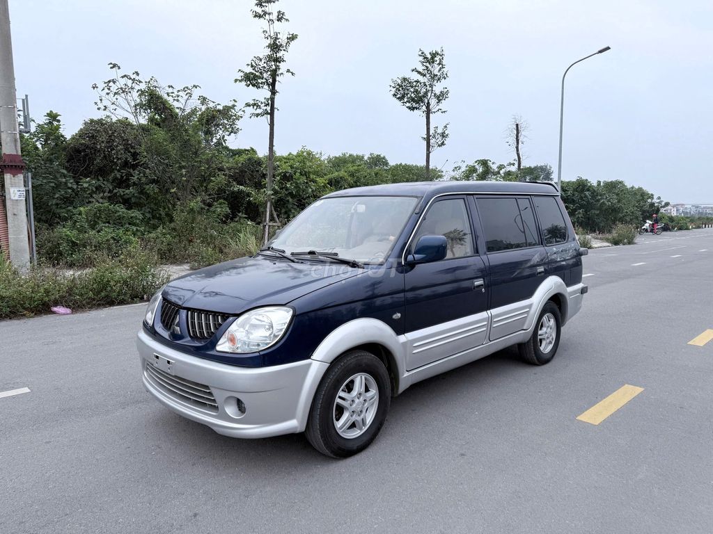 Mitsubishi Jolie 2004 photo 3