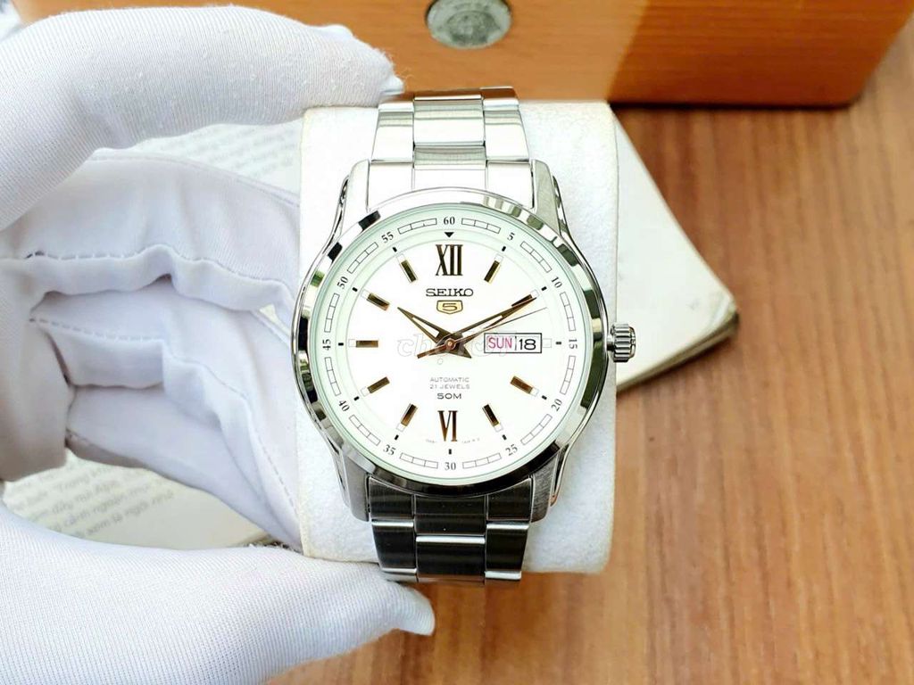 Seiko 5 nồi đồng cối đá đáng đồng tiền bát gạo. Mua bán Đồng hồ tại Quận Ninh Kiều Cần Thơ được đăng bởi Lorencia Xách Tay hình 1