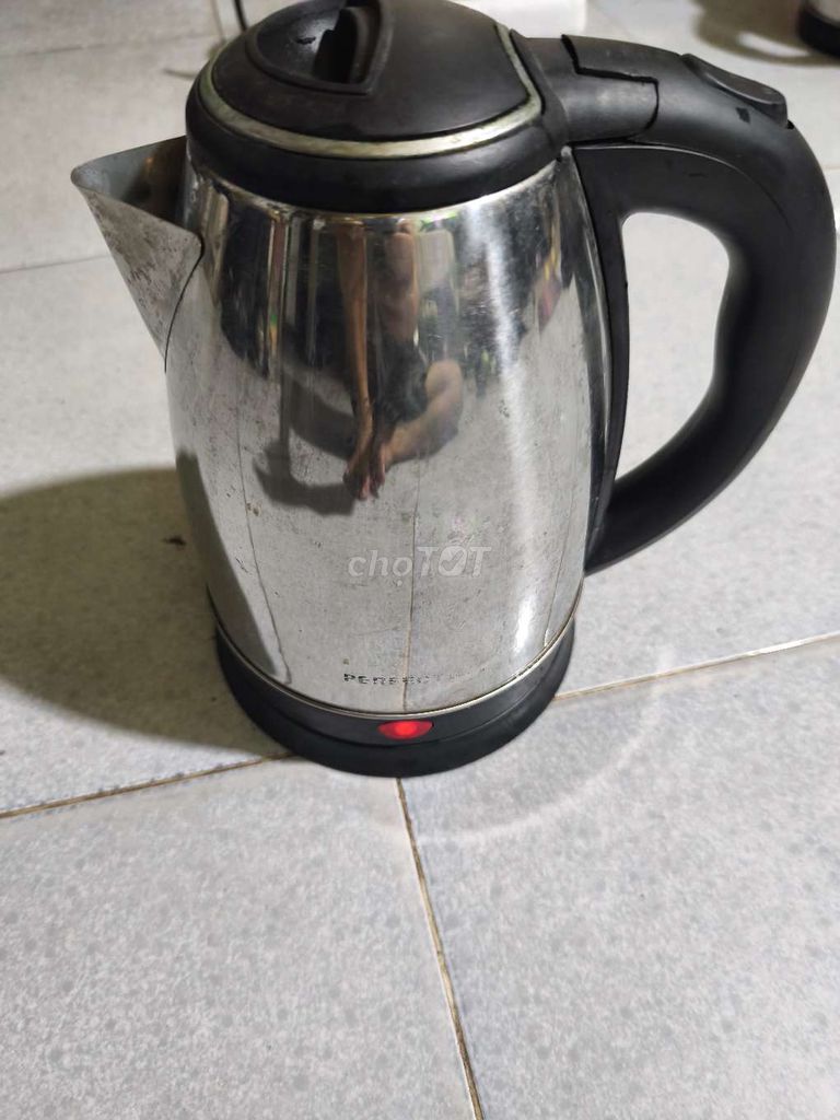 Ấm đun nước PERFECT Thép không gỉ Bạc. Mua bán Dụng cụ nhà bếp tại Quận 12 Tp Hồ Chí Minh được đăng bởi Le Tuấn hình 1