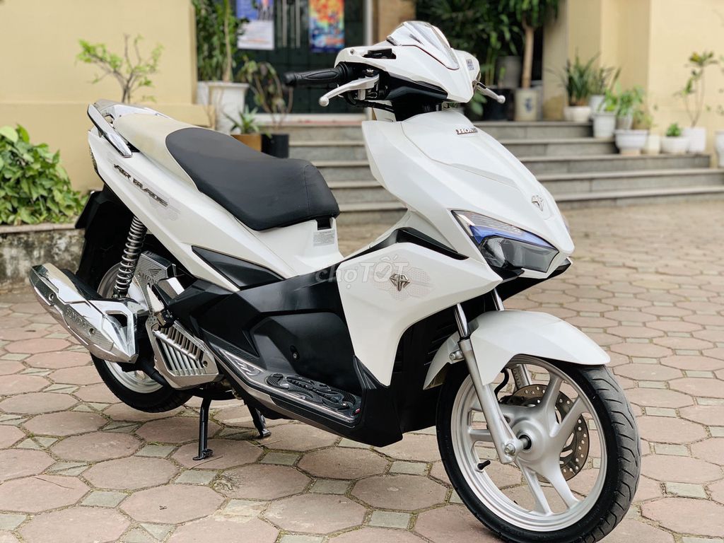 HONDA AIR BLADE 125 TRẮNG CHÍNH CHỦ 2019