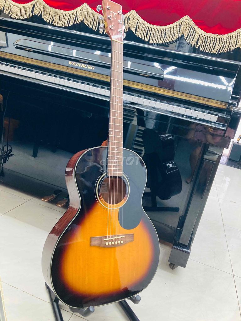 guitar takamine âm hay