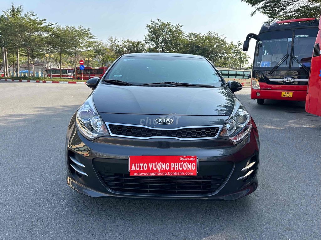 Kia Rio 2015 1.4 AT Hatchback - 70000 km