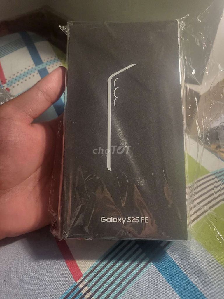 Samsung S25 FE 128GB Mới tinh newseal. Mua bán Điện thoại tại Huyện Bình Chánh Tp Hồ Chí Minh được đăng bởi Đinh Gia Bảo hình 1