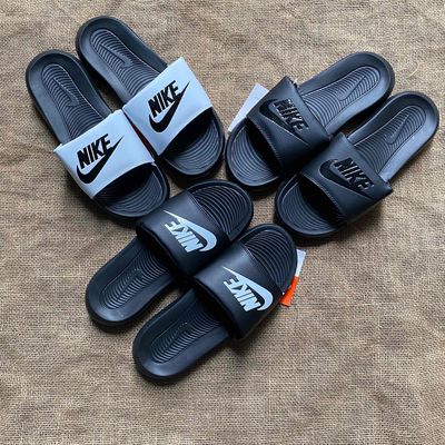 kho dép nike-màu đen trắng cần thanh lí. Mua bán Giày dép tại Quận Bình Thạnh Tp Hồ Chí Minh được đăng bởi Truong Duy