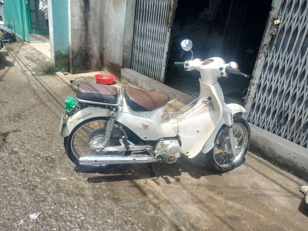 Cần bán chiếc cúp Việt Thái có giấy. Mua bán Xe máy tại Huyện Hóc Môn Tp Hồ Chí Minh được đăng bởi A Tuấn hình 2