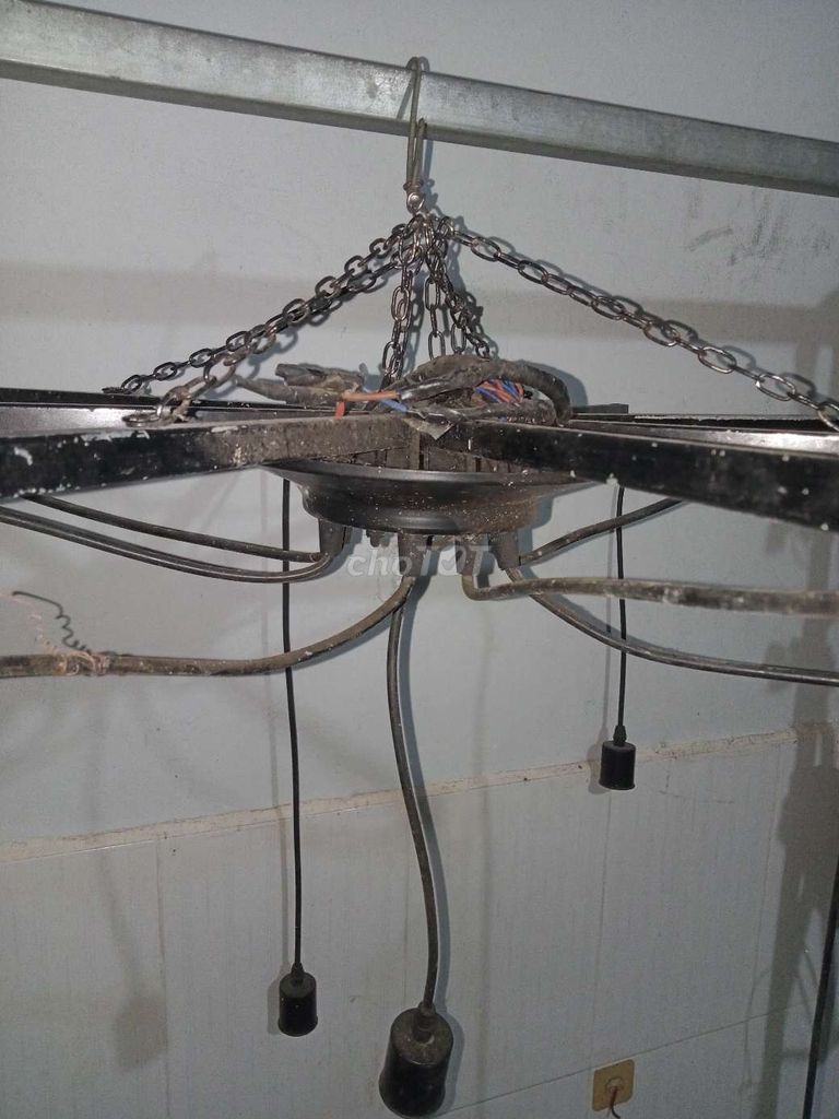 Bán đèn chùm y như hình 350k