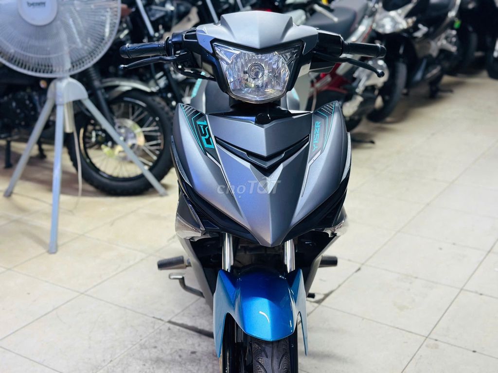 Мотосалон Тхинь Phat - Yamaha Exciter 150 Серо-Синий Limited