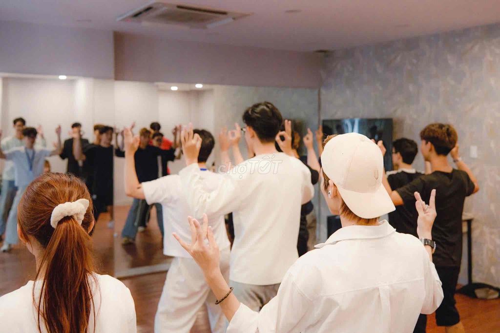 Tuyển dụng  Nam/Nữ IDOL LIVE TIKTOK. Việc làm tại Quận 10 Tp Hồ Chí Minh được đăng bởi DIAMOND DREAM hình 2