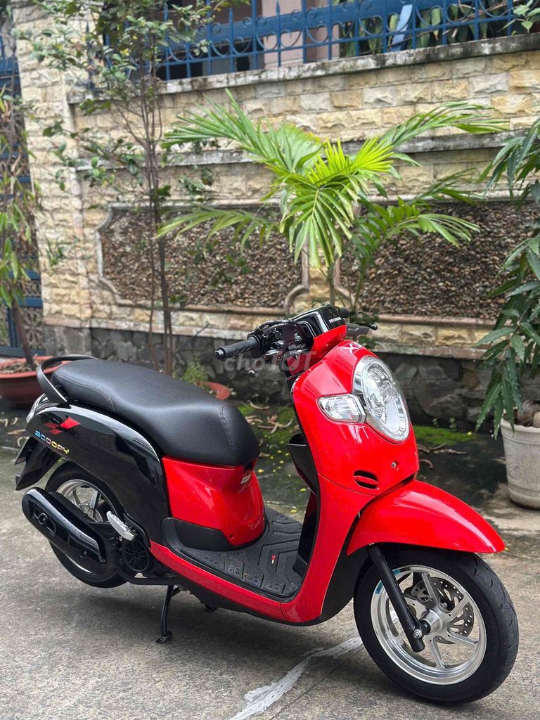 Honda Scoopy 2018, документы в порядке, родной мотор, тюнинг