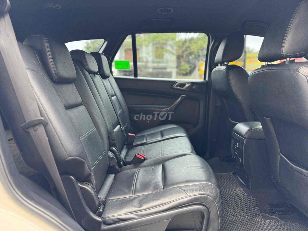 Ford Everest 2019 titanium 2.0L AT - 128000 km. Mua bán Ô tô tại Thành phố Pleiku Gia Lai được đăng bởi Đào Thanh Tài hình 4